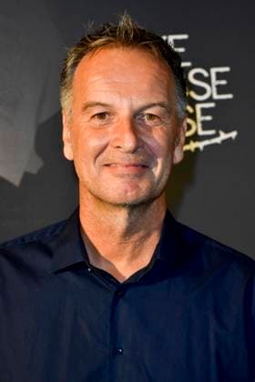ABB SOMMERFESTIVAL- Claus Lufen ARD Sport Moderator zu Gast auf dem roten Teppich bei der eroeffnungs Gala des 37.Koelner Sommerfestival mit dem Musical Die Weisse Rose in der Koelner Philharmonie am 28.07.2026 in Koeln Hamburg Deutschland *** ABB SUMMER FESTIVAL: Claus Lufen, ARD sports anchor, appears on the red carpet at the opening gala of the 37th Cologne Summer Festival, featuring the musical *Die Weisse Rose* at the Cologne Philharmonic Hall on July 28, 2026, in Cologne, Hamburg, Germany