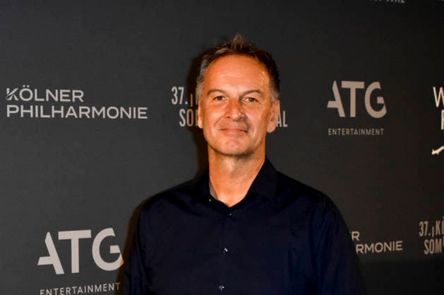ABB SOMMERFESTIVAL- Claus Lufen ARD Sport Moderator zu Gast auf dem roten Teppich bei der eroeffnungs Gala des 37.Koelner Sommerfestival mit dem Musical Die Weisse Rose in der Koelner Philharmonie am 28.07.2026 in Koeln Hamburg Deutschland *** ABB SUMMER FESTIVAL: Claus Lufen, ARD sports anchor, appears on the red carpet at the opening gala of the 37th Cologne Summer Festival, featuring the musical *Die Weisse Rose* at the Cologne Philharmonic Hall on July 28, 2026, in Cologne, Hamburg, Germany
