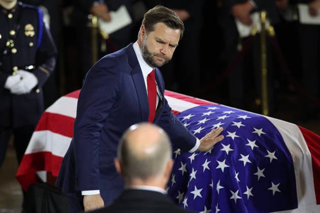 Lindsey Graham Memorial Service in the US Capitol WASHINGTON, DC - JULY 28: U.S. Vice President JD Vance pays his respects over the casket during a memorial tribute for the late U.S. Sen. Lindsey Graham (R-SC) in the Rotunda of the U.S. Capitol on July 28, 2026 in Washington, DC. Graham, who was elected to the Senate in 2002, died suddenly on July 11th from an aortic dissection. He was 71 years old. Credit: CNP AdMedia Washington District of Columbia United States of America EDITORIAL USE ONLY  Copyright: xx CNPx xAdMediax admphotosthree008408