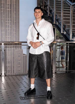 July 28, 2026, New York, New York, USA: MOSMO visits the Empire State Building in New York ahead of the Latin Alternative Music Conference. 28 July 2026 New York USA  - ZUMAa265 20260728_zep_a265_011 Copyright: xEricxAcquayex