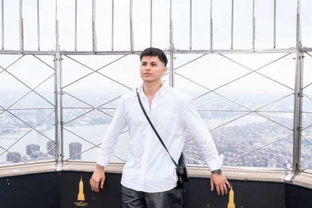 July 28, 2026, New York, New York, USA: MOSMO visits the Empire State Building in New York ahead of the Latin Alternative Music Conference. 28 July 2026 New York USA  - ZUMAa265 20260728_zep_a265_025 Copyright: xEricxAcquayex