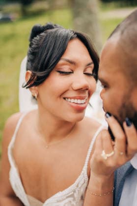 Beautiful bride lovingly touching her grooms face São Miguel, Açores, Portugal CR_FKNH260728A-2084147-01 ,model released, Symbolfoto ,property released