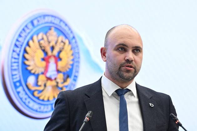Russia Parliamentary Election Campaign CEC 9213480 29.07.2026 Yaroslav Shcherbakov, a member of the Yabloko party s federal Bureau and chairman of its Chelyabinsk regional branch, speaks during a Russian Central Election Commission (CEC) meeting on the State Duma and regional election campaigns in Moscow, Russia. On July 29, the CEC registered federal candidate lists submitted by the Rodina and Yabloko parties for the State Duma elections. Sergey Bobylev Sputnik Moscow Russia  Copyright: xSergeyxBobylevx