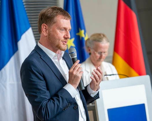 Michael Kretschmer EUR, Deutschland, Berlin: 29.07.2026: Bewerbung um Start der Tour de France 2029 in Deutschland. Michael Kretschmer (CDU) Ministerpräsident von Sachsen - Der Grand DÃ part Allemagne e.V. hat zum 30. Juni 2026 seine offizielle Bewerbung für den Start der Tour de France 2029 eingereicht. Gemeinsam mit den Ländern Berlin, Sachsen, Sachsen-Anhalt und Thüringen wurde ein sogenanntes Bidbook erstellt und an die A.S.O., die Veranstalterin der Tour de France, übergeben. *** Michael Kretschmer, EUR, Germany, Berlin, July 29, 2026 Bid to Host the Start of the 2029 Tour de France in Germany Michael Kretschmer, CDU Minister-President of Saxony Grand Départ Allemagne e.V. submitted its official bid to host the start of the 202