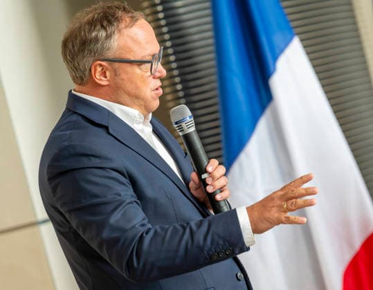 Mario Voigt EUR, Deutschland, Berlin: 29.07.2026: Bewerbung um Start der Tour de France 2029 in Deutschland. Mario Voigt (CDU) Ministerpräsident von Thüringen - Der Grand DÃ part Allemagne e.V. hat zum 30. Juni 2026 seine offizielle Bewerbung für den Start der Tour de France 2029 eingereicht. Gemeinsam mit den Ländern Berlin, Sachsen, Sachsen-Anhalt und Thüringen wurde ein sogenanntes Bidbook erstellt und an die A.S.O., die Veranstalterin der Tour de France, übergeben. *** Mario Voigt EUR, Germany, Berlin, July 29, 2026 Bid to Host the Start of the 2029 Tour de France in Germany Mario Voigt, CDU, Minister-President of Thuringia Grand Départ Allemagne e.V. submitted its official bid to host the start of the 2029 Tour de France on Ju