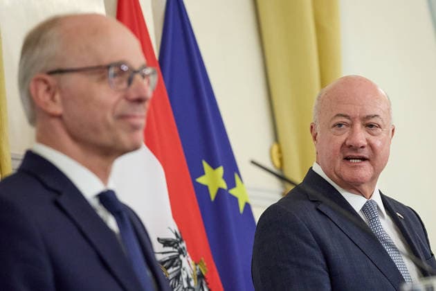 - Wien 29.07.2026 - Stocker - Frieden - Heute traf der österreichische Bundeskanzler Christian Stocker (ÖVP) im Bundeskanzleramt mit dem Premierminister von Luxemburg Luc Frieden zu einem Arbeitsgespräch zusammen. Anschliessend gab es eine Pressekonferenz. PHOTO: Bundeskanzler Christian Stocker (R ÖVP) und der luxemburgische Premier Luc Frieden während der Pressekonferenz im Bundeskanzleramt. Vienna (AUSTRIA) - Today, the Austrian Federal Chancellor, Christian Stocker (ÖVP), met with the Prime Minister of Luxembourg, Luc Frieden, at the Federal Chancellery for a working meeting. OVP, Oevp, government, PK, talks, EU, UE, Europe, Europa, Luxembourg, Treffen Bundeskanzler Stocker - Premierminister Frieden Luxemburg *** Vienna, July 29 