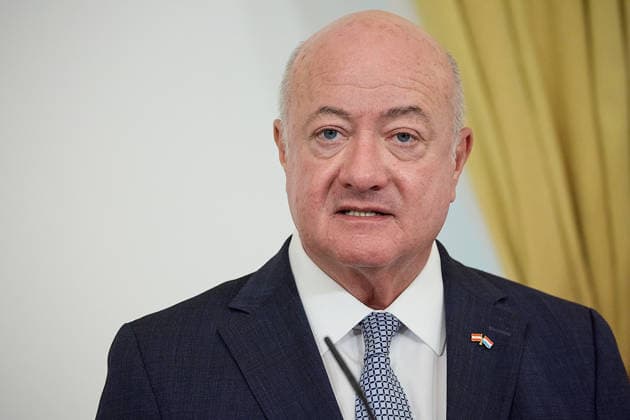 - Wien 29.07.2026 - Stocker - Frieden - Heute traf der österreichische Bundeskanzler Christian Stocker (ÖVP) im Bundeskanzleramt mit dem Premierminister von Luxemburg zu einem Arbeitsgespräch zusammen. Anschliessend gab es eine Pressekonferenz. PHOTO: Bundeskanzler Christian Stocker (ÖVP) während der Pressekonferenz im Bundeskanzleramt. Vienna (AUSTRIA) - Today, the Austrian Federal Chancellor, Christian Stocker (ÖVP), met with the Prime Minister of Luxembourg, Luc Frieden, at the Federal Chancellery for a working meeting. OVP, Oevp, government, PK, talks, EU, UE, Europe, Europa, Luxembourg, Treffen Bundeskanzler Stocker - Premierminister Frieden Luxemburg *** Vienna, July 29, 2026 Stocker Frieden Today, Austrian Federal Chancello 