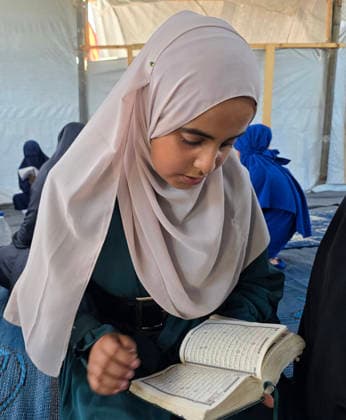 Orphaned Palestinian children attend Quran classes in Khan Younis camp Orphaned Palestinian boys and girls take part in Quran memorization and recitation classes at the Al Baraka Camp for Orphan Care in the al-Mawasi area of Khan Younis, southern Gaza Strip, on July 29, 2026. The educational sessions are held regularly to teach the Quran and strengthen the children s religious knowledge amid the difficult humanitarian conditions in the Gaza Strip. Photo by Tariq Mohammad APA Images Khan Yunis Gaza Strip Palestinian Territory 290726_Khan_Yunis_TM_00(17) Copyright: xapaimagesxTariqxMohammad xapaimagesx