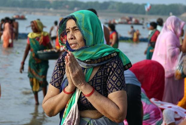Hindu Devotees Mark Guru Purnima with Ritual Bathing in Prayagraj PRAYAGRAJ, INDIA JULY 29, 2026: Hindu devotees take a holy dip at the Sangam, the confluence of the Ganges, Yamuna and the mythical Saraswati rivers, during the Guru Purnima festival in Prayagraj, India. Guru Purnima is observed by Hindus, Buddhists and Jains to honor spiritual teachers and marks a day of prayer, ritual bathing and religious gatherings. Prayagraj India Copyright: x xJitendraxPrakashx xJNAxPressx