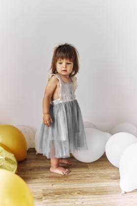 Little girl at birthday party Kraków, Lesser Poland Voivodeship, Poland R_FSNX2607154A-2075855-01 ,model released, Symbolfoto ,property released