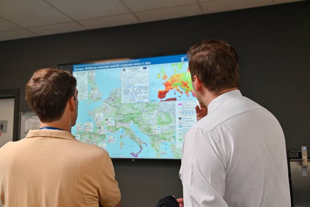 The Emergency Response Coordination Centre (ERCC), the EU s mechanism for coordinating aid, is located near the European Commission (EC) in Brussels, July 29, 2026. As soon as a country activates the so-called Civil Protection Mechanism, it is the staff at this center who coordinate among the individual countries, identify available assistance, and organize its deployment. Helicopters from the Czech Republic and Slovakia are now also assisting in France. The Coordination Center is part of the EU Civil Protection Mechanism. It is a platform aimed at strengthening cooperation in the field of civil protection. The members of the mechanism include EU member states and ten other countries. (CTKxPhoto TerezaxSupova) CTKPhotoP2026072904162  CTKPhotoP2026072904162
