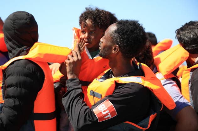 Migrants rescued from water during English Channel crossing attempt in France HARDELOT, FRANCE - JULY 29: Migrants are rescued from the water after attempting to cross the English Channel aboard an inflatable boat at Hardelot-Plage in northern France on July 29, 2026. Marcin Nowak Anadolu Hardelot France. Editorial use only. Please get in touch for any other usage.  Copyright: x2026xAnadoluxMarcinxNowakx