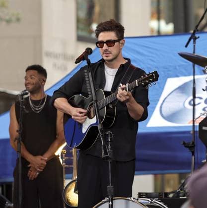 Marcus Mumford of Mumford & Sons on stage for Citi Concert Series on NBC TODAY with Mumford & Sons, Rockefeller Plaza, New York, NY, July 29, 2026. Photo By: Eli Winston Everett Collection Citi Concert Series on NBC TODAY with Mumford & Sons PUBLICATIONXNOTxINxCANxCHNxFRAxITAxJPNxNORxPOLxRUSxESPxUKxUSA