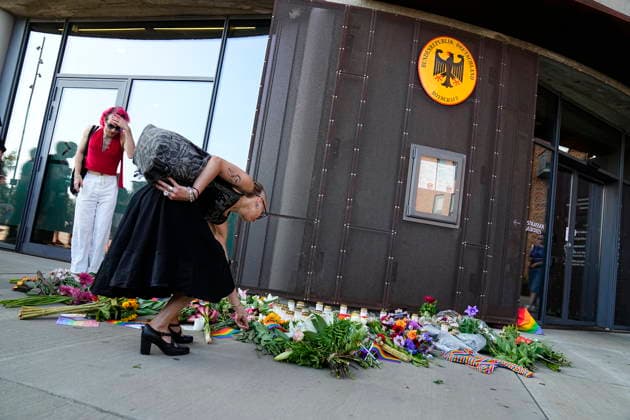DENMARK Flowers laid at the German embassy Flowers and candles are laid at the German embassy in Copenhagen on Wednesday, July 28, 2026 in support and memorial for the victims of CSD (Christopher Street Day) Berlin Pride and their relatives. On Saturday, a man drove a van into a crowd during a pride event in Berlin where a woman was killed and at least 29 were injured. , Copenhagen Denmark *** DENMARK Flowers laid at the German Embassy Flowers and candles were laid at the German Embassy in Copenhagen on Wednesday, July 28, 2026, in support of and in memory of the victims of CSD (Christopher Street Day) Berlin Pride and their relatives. On Saturday, a man drove a van into a crowd during a Pride event in Berlin, killing one woman and injuri  Copyright: ThomasxTraasdahlx spdk20260729-173402-L