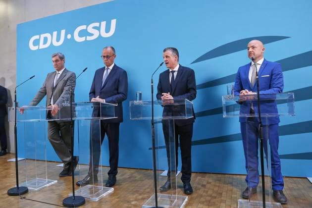 Berlin, Deutschland, 29.07.2026: Deutscher Bundestag: Pressekonferenz nach Sondersitzung der Unionsfraktion: Markus Söder (CSU), Bundeskanzler Friedrich Merz (CDU), Thorsten Frei (CDU) und Alexander Hoffmann (CSU) *** Berlin, Germany, July 29, 2026 German Bundestag Press Conference Following a Special Meeting of the Union Parliamentary Group Markus Söder (CSU), Chancellor Friedrich Merz (CDU), Thorsten Frei (CDU), and Alexander Hoffmann (CSU) Copyright: xdtsxNachrichtenagenturx dts_128886