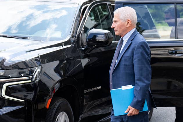 Anthony Fauci Hearing UNITED STATES - JULY 29: Former Director of the National Institute of Allergy and Infectious Diseases Dr. Anthony Fauci leaves the Dirksen Senate Office Building after taking the 5th during the Senate Homeland Security and Governmental Affairs Committee hearing on Wednesday, July 29, 2026. (Bill Clark CQ Roll Call) Washington DC United States EDITORIAL USE ONLY Copyright: x 2026xCQxRollxCallx BillxClarkx rollcallpix172308