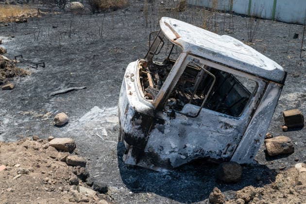 July 29, 2026, Madrid, Madrid, Spain: The devastating Sierra Oeste wildfire has scorched around 34,000 hectares (approx. 84,000 acres) in the Community of Madrid, severely hitting the municipalities of ChapineroÂ­a and Navas del Rey. Madrid Spain - ZUMAd308 20260729_zsp_d308_014 Copyright: xJuanxCarlosxLucasx