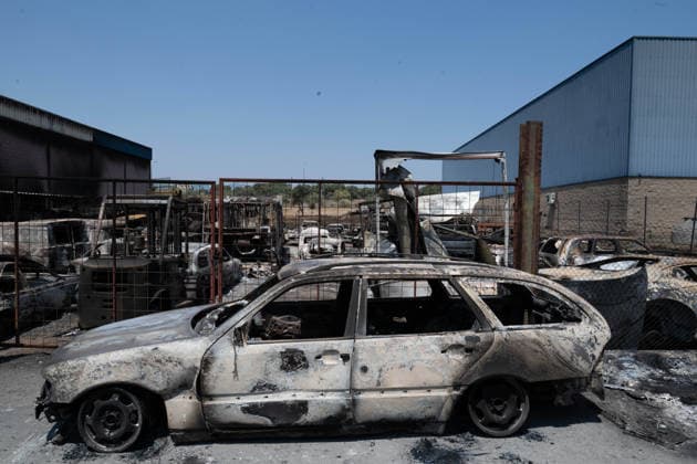 July 29, 2026, Madrid, Madrid, Spain: The devastating Sierra Oeste wildfire has scorched around 34,000 hectares (approx. 84,000 acres) in the Community of Madrid, severely hitting the municipalities of ChapineroÂ­a and Navas del Rey. Madrid Spain - ZUMAd308 20260729_zsp_d308_018 Copyright: xJuanxCarlosxLucasx