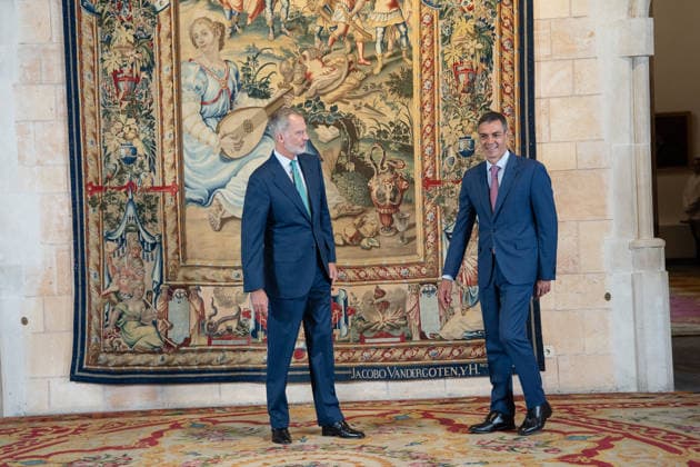 The King Meets with Pedro Sánchez in Mallorca King Felipe VI during a meeting with Prime Minister Pedro Sánchez at the Almudaina Royal Palace on July 29, 2026, in Palma de Mallorca, Balearic Islands, Spain July 29, 2026 WORKING MEETING KING ROYAL FAMILY PALMA Javier Ferná Palma de Mallorca Balearic Islands Palma de Mallorca Balearic Islands Spain  Copyright: xJavierxFernandezx 7694326