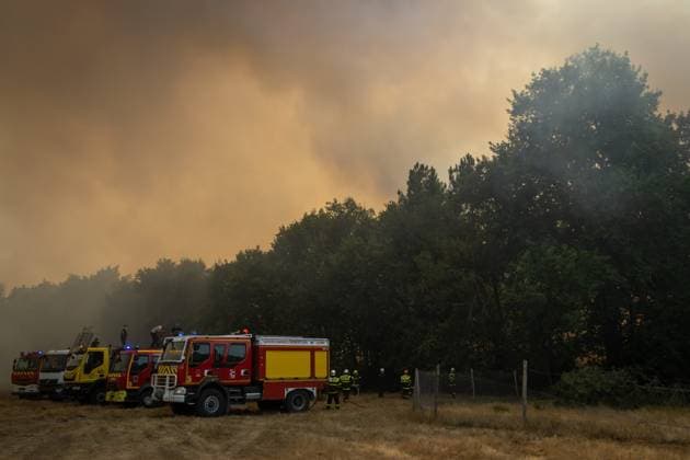 Marcheprime Fires PHOTOPQR SUD OUEST Laurent Theillet Marcheprime July 29, 2026 Fire between Marcheprime and Lanton on the road to Blagon, a day with the Landes firefighters monitoring the risk of fires reigniting in Marcheprime on July 29, 2026; photo by Laurent Theillet, Sud Ouest; Marcheprime, July 29, 2026; A day spent with the Landes fire brigade monitoring the risk of fires reigniting; Marcheprime, GIRONDE, France  Copyright: xPHOTOPQR SUDxOUEST MAXPPPxLaurentxTheilletx 20260729SDO7913 20260729SDO7913