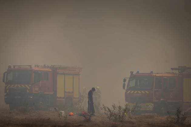 Marcheprime Fires PHOTOPQR SUD OUEST Laurent Theillet Marcheprime July 29, 2026 Fire between Marcheprime and Lanton on the road to Blagon, a day with the Landes firefighters monitoring the risk of fires reigniting in Marcheprime on July 29, 2026; photo by Laurent Theillet, Sud Ouest; Marcheprime, July 29, 2026; A day spent with the Landes fire brigade monitoring the risk of fires reigniting; Marcheprime, GIRONDE, France  Copyright: xPHOTOPQR SUDxOUEST MAXPPPxLaurentxTheilletx 20260729SDO7922 20260729SDO7922