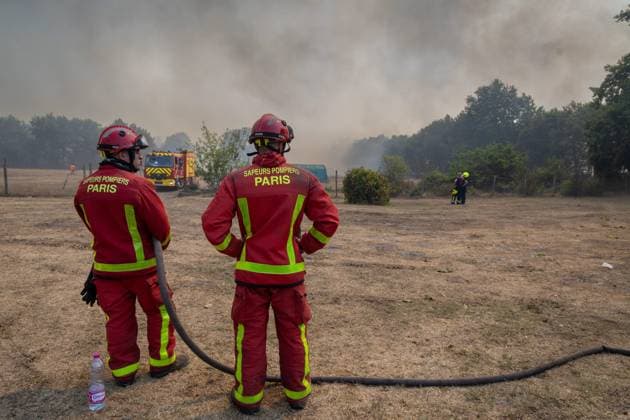 Marcheprime Fires PHOTOPQR SUD OUEST Laurent Theillet Marcheprime July 29, 2026 Fire between Marcheprime and Lanton on the road to Blagon, a day with the Landes firefighters monitoring the risk of fires reigniting in Marcheprime on July 29, 2026; photo by Laurent Theillet, Sud Ouest; Marcheprime, July 29, 2026; A day spent with the Landes fire brigade monitoring the risk of fires reigniting; Marcheprime, GIRONDE, France  Copyright: xPHOTOPQR SUDxOUEST MAXPPPxLaurentxTheilletx 20260729SDO7926 20260729SDO7926