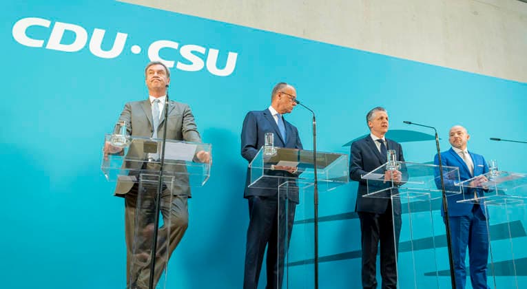 Söder + Merz + Frei + Hoffmann - Pressekonferenz nach der Fraktionssitzung. EUR, Deutschland, Berlin: 29.07.2026: (l-r) Markus Söder (CSU) Ministerpäsident des Freistaates Bayern, Bundeskanzler Friedrich Merz (CDU), Thorsten Frei (CDU) Vorsitzender der CDU CSU-Bundestagsfraktion und Alexander Hoffmann (CSU) stellv. Vorsitzender der CDU CSU-Bundestagsfraktion. Pressekonferenz nach der Fraktionssitzung. *** Söder, Merz, Frei, Hoffmann: Press Conference Following the Parliamentary Group Meeting, EUR, Germany, Berlin, July 29, 2026 Markus Söder (CSU), Minister-President of the Free State of Bavaria; Federal Chancellor Friedrich Merz (CDU), Thorsten Frei (CDU), Chair of the CDU CSU parliamentary group in the Bundestag, and Alexander Hof