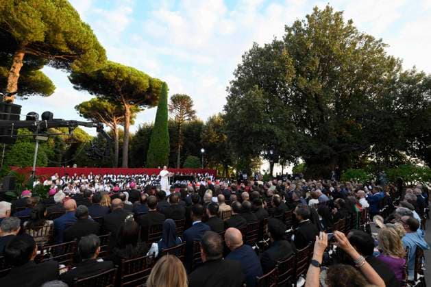 ITALY - POPE LEO XIV DURING A CONCERT IN BORGO LAUDATO SI , A 55-HECTARE EDUCATIONAL AND ENVIRONMENTAL CENTER, AT CASTEL GANDOLFO - 2026 7 29 Italy, Castel Gandolfo , Vatican, 2026 7 29 Pope Leo XIV during a concert in Borgo Laudato Si, a 55-hectare educational and environmental center, at Castel Gandolfo . Borgo Laudato Si hosted a prayer gathering promoted by the Laudato Si Centre for Higher Education and the Andrea Bocelli Foundation, bringing together an international choir of 164 children and young people from five crisis-affected regions around the world. EDITORIAL USE ONLY - NO BOOKS Copyright: xVATICANxMEDIAx