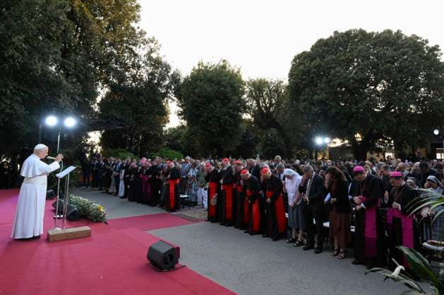ITALY - POPE LEO XIV DURING A CONCERT IN BORGO LAUDATO SI , A 55-HECTARE EDUCATIONAL AND ENVIRONMENTAL CENTER, AT CASTEL GANDOLFO - 2026 7 29 Italy, Castel Gandolfo , Vatican, 2026 7 29 Pope Leo XIV during a concert in Borgo Laudato Si, a 55-hectare educational and environmental center, at Castel Gandolfo . Borgo Laudato Si hosted a prayer gathering promoted by the Laudato Si Centre for Higher Education and the Andrea Bocelli Foundation, bringing together an international choir of 164 children and young people from five crisis-affected regions around the world. EDITORIAL USE ONLY - NO BOOKS Copyright: xVATICANxMEDIAx
