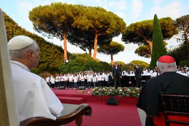 ITALY - POPE LEO XIV DURING A CONCERT IN BORGO LAUDATO SI , A 55-HECTARE EDUCATIONAL AND ENVIRONMENTAL CENTER, AT CASTEL GANDOLFO - 2026 7 29 Italy, Castel Gandolfo , Vatican, 2026 7 29 Pope Leo XIV during a concert in Borgo Laudato Si, a 55-hectare educational and environmental center, at Castel Gandolfo . Borgo Laudato Si hosted a prayer gathering promoted by the Laudato Si Centre for Higher Education and the Andrea Bocelli Foundation, bringing together an international choir of 164 children and young people from five crisis-affected regions around the world. EDITORIAL USE ONLY - NO BOOKS Copyright: xVATICANxMEDIAx