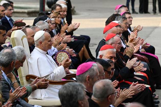 ITALY - POPE LEO XIV DURING A CONCERT IN BORGO LAUDATO SI , A 55-HECTARE EDUCATIONAL AND ENVIRONMENTAL CENTER, AT CASTEL GANDOLFO - 2026 7 29 Italy, Castel Gandolfo , Vatican, 2026 7 29 Pope Leo XIV during a concert in Borgo Laudato Si, a 55-hectare educational and environmental center, at Castel Gandolfo . Borgo Laudato Si hosted a prayer gathering promoted by the Laudato Si Centre for Higher Education and the Andrea Bocelli Foundation, bringing together an international choir of 164 children and young people from five crisis-affected regions around the world. EDITORIAL USE ONLY - NO BOOKS Copyright: xVATICANxMEDIAx