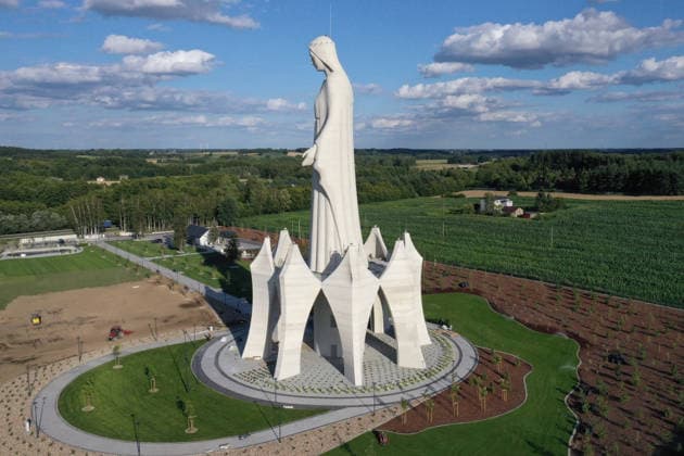 The largest statue of Our Lady in Europe Konotopie 28 07 2026 Construction of a 55-meter statue of the Virgin Mary in the village of Konotopie (Kuyavian-Pomeranian Voivodeship) has been completed. It will be the tallest in Europe and the second tallest in the world, after the statue of Mary in the Philippines. The official opening is scheduled for August 15th. The founder of the monument is Polish billionaire Roman Karkosik. 1117327281  1119366054