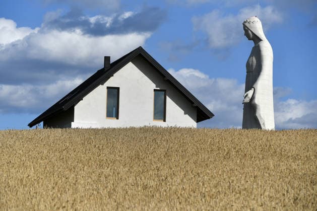 The largest statue of Our Lady in Europe Konotopie 28 07 2026 Construction of a 55-meter statue of the Virgin Mary in the village of Konotopie (Kuyavian-Pomeranian Voivodeship) has been completed. It will be the tallest in Europe and the second tallest in the world, after the statue of Mary in the Philippines. The official opening is scheduled for August 15th. The founder of the monument is Polish billionaire Roman Karkosik. 1117327281  1119366080