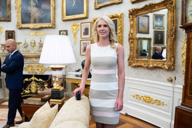 July 29, 2026, Washington, District Of Columbia, USA: Natalie Harp, Executive Assistant to the President in the Oval Office of the White House in Washington, DC, USA on Wednesday, July 29, 2026. President Trump is expected to announce a redesign and overhaul of Dulles International Airport in Northern Virginia Washington USA - ZUMAs152 20260729_faa_s152_055 Copyright: xAaronxSchwartzx-xPoolxviaxCNPx