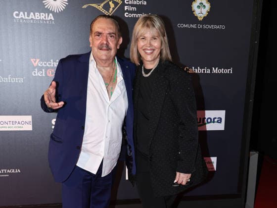 IPA87099644 - Soverato (CZ), 23rd edition of the Magna Graecia Film Festival—5th evening. Pictured: Rino Barillari with his wife Antonella  Copyright: xMarcoxProvvisionatox xMarcoxProvvisionatox 87099644