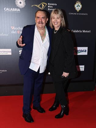 IPA87099645 - Soverato (CZ), 23rd edition of the Magna Graecia Film Festival—5th evening. Pictured: Rino Barillari with his wife Antonella  Copyright: xMarcoxProvvisionatox xMarcoxProvvisionatox 87099645