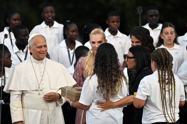 ITALY - POPE LEO XIV DURING A CONCERT IN BORGO LAUDATO SI , A 55-HECTARE EDUCATIONAL AND ENVIRONMENTAL CENTER, AT CASTEL GANDOLFO - 2026 7 29 Italy, Castel Gandolfo , Vatican, 2026 7 29 Pope Leo XIV during a concert in Borgo Laudato Si, a 55-hectare educational and environmental center, at Castel Gandolfo . EDITORIAL USE ONLY - NO BOOKS Copyright: xALESSIAxGIULIANIx