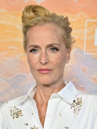˜Teenage Sex and Death at Camp Miasma™ Premiere Gillian Anderson arriving to the Teenage Sex and Death at Camp Miasma premiere held at the Directors Guild Theatre on July 29, 2026 in Los Angeles, CA. Los Angeles Directors Guild Theatre California USA Copyright: xLisaxOConnorx xAFF-USA.comx