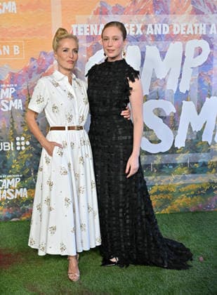 ˜Teenage Sex and Death at Camp Miasma™ Premiere Gillian Anderson and Hannah Einbinder arriving to the Teenage Sex and Death at Camp Miasma premiere held at the Directors Guild Theatre on July 29, 2026 in Los Angeles, CA. Los Angeles Directors Guild Theatre California USA Copyright: xLisaxOConnorx xAFF-USA.comx