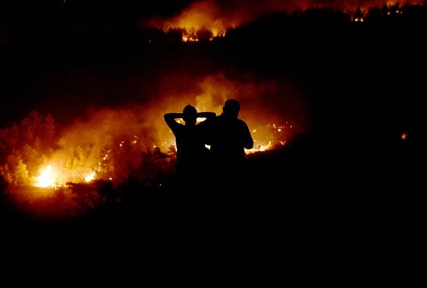 Firefighting efforts continue against forest fire in Mugla s Seydikemer district MUGLA, TURKIYE - JULY 30: Firefighting teams continue ground operations to contain a forest fire in the Seydikemer district of Mugla, Turkiye, on July 30, 2026. Mahmut Serdar Alakus Anadolu Mugla Turkey. Editorial use only. Please get in touch for any other usage.  Copyright: x2026xAnadoluxMahmutxSerdarxAlakusx