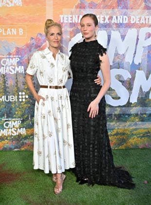 ˜Teenage Sex and Death at Camp Miasma™ Premiere Gillian Anderson and Hannah Einbinder arriving to the Teenage Sex and Death at Camp Miasma premiere held at the Directors Guild Theatre on July 29, 2026 in Los Angeles, CA. Los Angeles Directors Guild Theatre California USA Copyright: xLisaxOConnorx xAFF-USA.comx