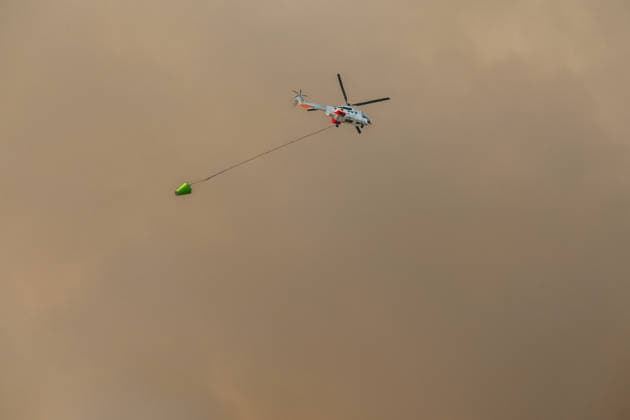 Wildfire Threatens Village Of Camps-la-Source France, Camps-la-Source, July 29, 2026 Several wildfires are affecting the southern part of Brignoles and threatening the village of Camps-la-Source, while the neighborhoods of Pelicon and Tombarel are subject to an evacuation order issued by the Var Prefecture to the Brignoles Exhibition Hall in Camps-la-Source, France, on July 29, 2026. Photo by Laurent Coust ABACAPRESS.COM Camps-la-Source France  Copyright: xCoustxLaurent ABACAx