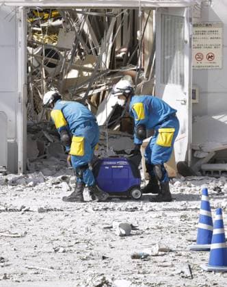 Aftermath of Aeon mall explosion following Kumamoto quake Search and rescue operations continue at a damaged Aeon shopping mall building in Kashima in Kumamoto Prefecture on July 29, 2026, a day after a deadly explosion occurred following a powerful earthquake that hit the southwestern Japan prefecture and its vicinity.  A14AA0005624527P