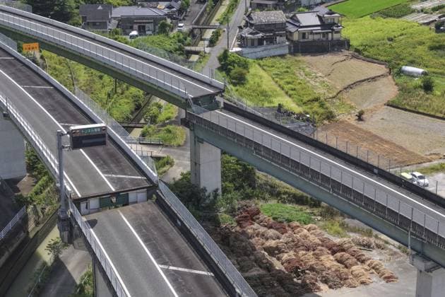 Aftermath of strong earthquake in Kumamoto Photo taken from a drone shows the damaged Minami-Kyushu Expressway in Yatsushiro, Kumamoto Prefecture, on July 29, 2026, a day after a powerful earthquake struck the southwestern Japan prefecture and its vicinity.  A14AA0005624556P
