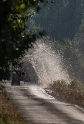 Wildfire Near Le Temple - Gironde A local farmer sprays water along a forest road with an agricultural tanker to help firefighters during wildfire suppression operations near Le Temple, Gironde, southwestern France, on July 29, 2026.  Copyright: xSaptexFabrice ABACAx
