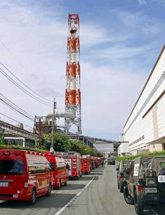 Aftermath of strong earthquake in Kumamoto Search and rescue operations for a missing person continue at a partially destroyed Nippon Paper Industries Co. plant in Yatsushiro, Kumamoto Prefecture, on July 30, 2026, two days after a powerful earthquake hit the southwestern Japan prefecture.  A14AA0005624604P