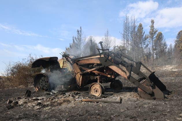 The 312 people evacuated due to the fire in San Cipriano del Condado, León, return home. An excavator burned in a wildfire on July 30, 2026, in Castro del Condado, León, Castile and León, Spain. The 312 residents who had been evacuated due to the fire in San Cipriano del Condado, León, were allowed to return home on Thursday, after the fire’s Potential Severity Index (IGR) dropped to 1 following favorable developments overnight. July 30, 2026 FOREST FIRE Castro del Condado, León, Castile Castro del Condado, León, Castile, Spain  Copyright: xFernandoxOterox 7695150