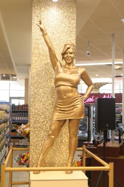 Der Discounter PENNY hat am 30. Juli 2026 in Frankfurt am Main (Ludwig-Landmann-Straße 81) den dauerhaften Influencerinnen-Markt Leylaland in Kooperation mit Reality-TV-Star Leyla Heiter eröffnet. *** On July 30, 2026, the discount supermarket chain PENNY opened the permanent influencer market Leylaland at Ludwig Landmann Straße 81 in Frankfurt am Main, in collaboration with reality TV star Leyla Heiter. Copyright: xAgenturxMatthiasxWehnertx xM.xGränzdörferx