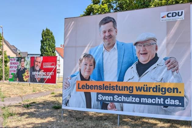 Halle (Saale), Sachsen-Anhalt, Deutschland, 30.07.2026: Wahlplakate zur Landtagswahl. Im Vordergrund Sven Schulze (CDU). Im Hintergrund Susan Sziborra-Seidlitz (Grüne) und Armin Willingmann (SPD). *** Halle, Saale, Saxony-Anhalt, Germany, July 30, 2026: Campaign posters for the state election. In the foreground: Sven Schulze (CDU); in the background: Susan Sziborra Seidlitz (Greens) and Armin Willingmann (SPD) Copyright: xdtsxNachrichtenagenturx dts_129040