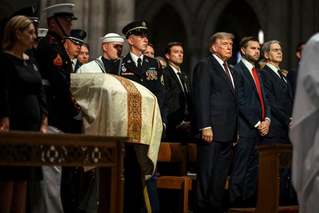 July 30, 2026, Washington, Dc, United States: U.S. President Donald Trump, center, looks on as the casket of senior U.S Senator Lindsey Graham, R-SC, is carried by honor guards during the memorial service at Washington National Cathedral, July 28, 2026, in Washington, D.C. Washington United States - ZUMAp138 20260730_zaa_p138_002 Copyright: xDanielxTorok WhitexHousex
